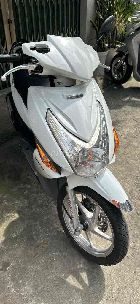 Honda Click Trắng BSSG chính chủ 2010. Mua bán Xe máy tại Quận 7 Tp Hồ Chí Minh được đăng bởi Đạt Béo hình 1