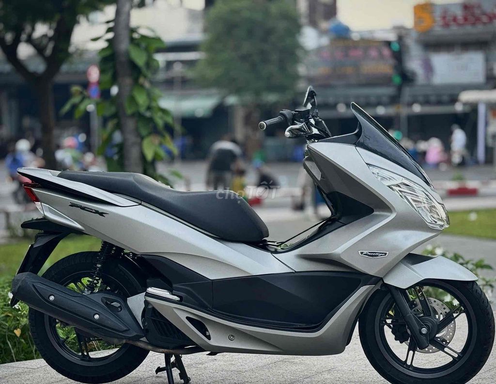 Pcx 2015 ( nậu xớ chỉ cần 17 ). Mua bán Xe máy tại Quận 8 Tp Hồ Chí Minh được đăng bởi Phạm Đức hình 2