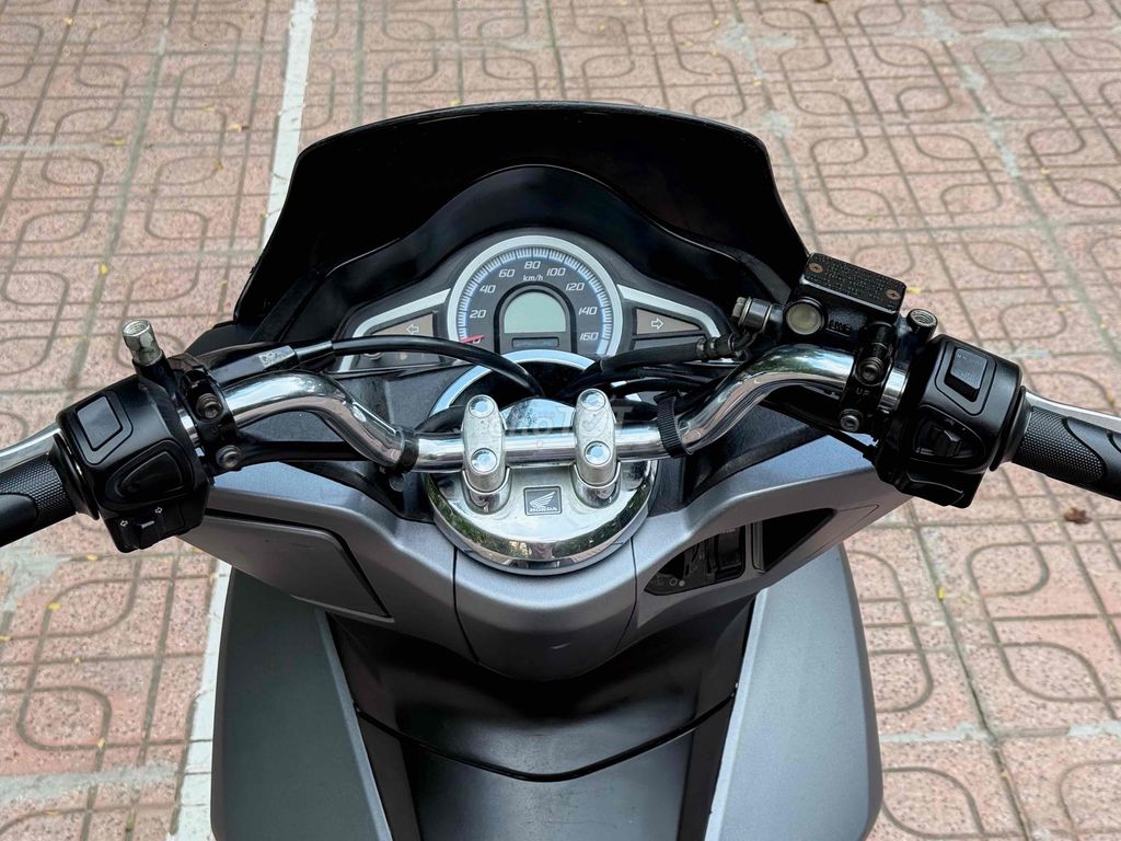 Honda PCX Smartkey 2016 матовый серый 29T1