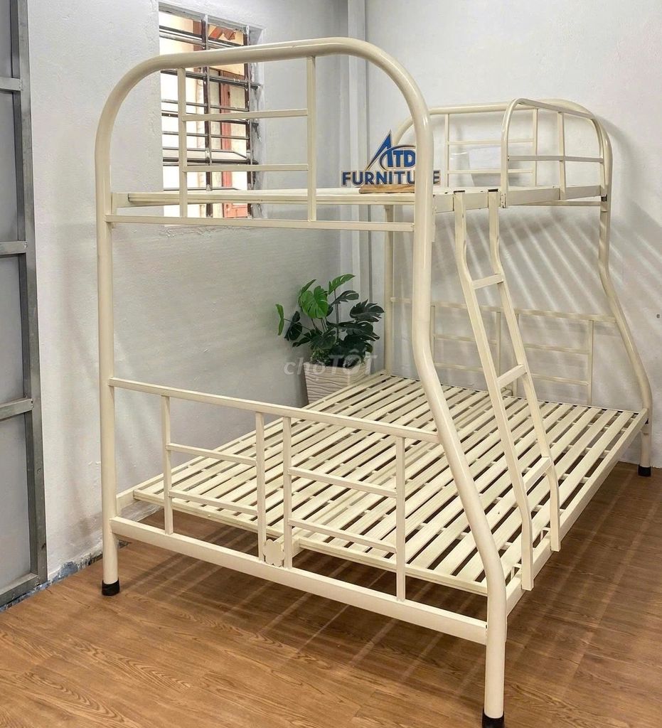 Giường Tầng/Giường Tầng\Giường Tầng/<Giường Tầng. Mua bán Giường, chăn ga gối nệm tại Thành phố Thủ Đức Tp Hồ Chí Minh được đăng bởi Tổng Kho Nội Thất Sài Gòn hình 1