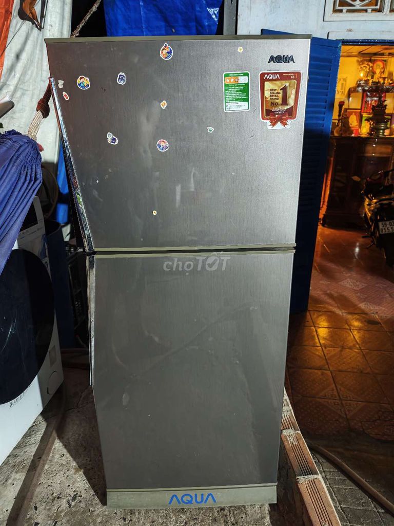Tủ lạnh Aqua AQR-U185BN 165 lít Xám. Mua bán Tủ lạnh tại Huyện Củ Chi Tp Hồ Chí Minh được đăng bởi Huy hình 1