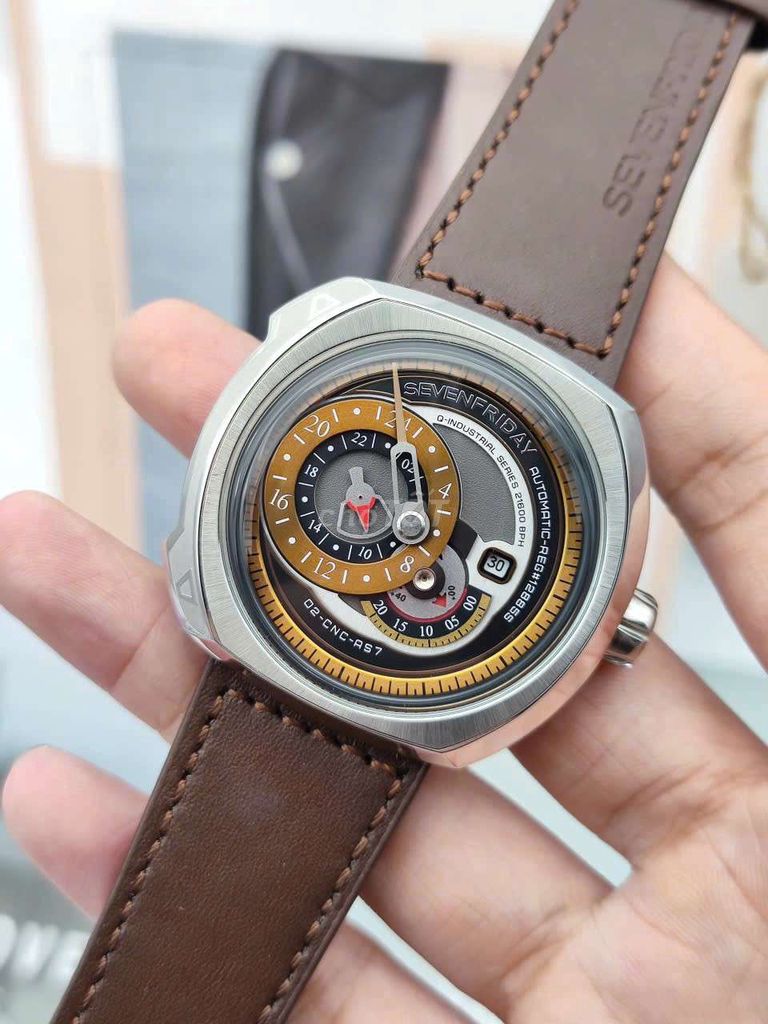 Sevenfriday Q-Industrial Series Dây da Nâu 47mm. Mua bán Đồng hồ tại Thành phố Dĩ An Bình Dương được đăng bởi DĨ AN LUXURY WATCH hình 1
