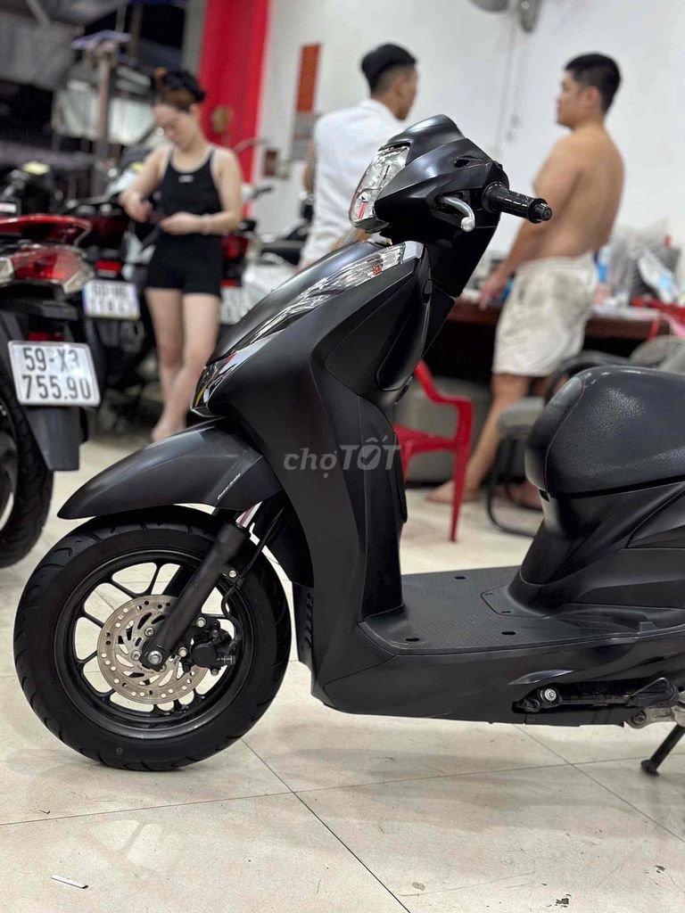 Honda Lead 2020 Khoá Makey Đen nhám 18000 km. Mua bán Xe máy tại Quận 6 Tp Hồ Chí Minh được đăng bởi Cửa Hàng Xe Máy Hoà Bùi hình 13