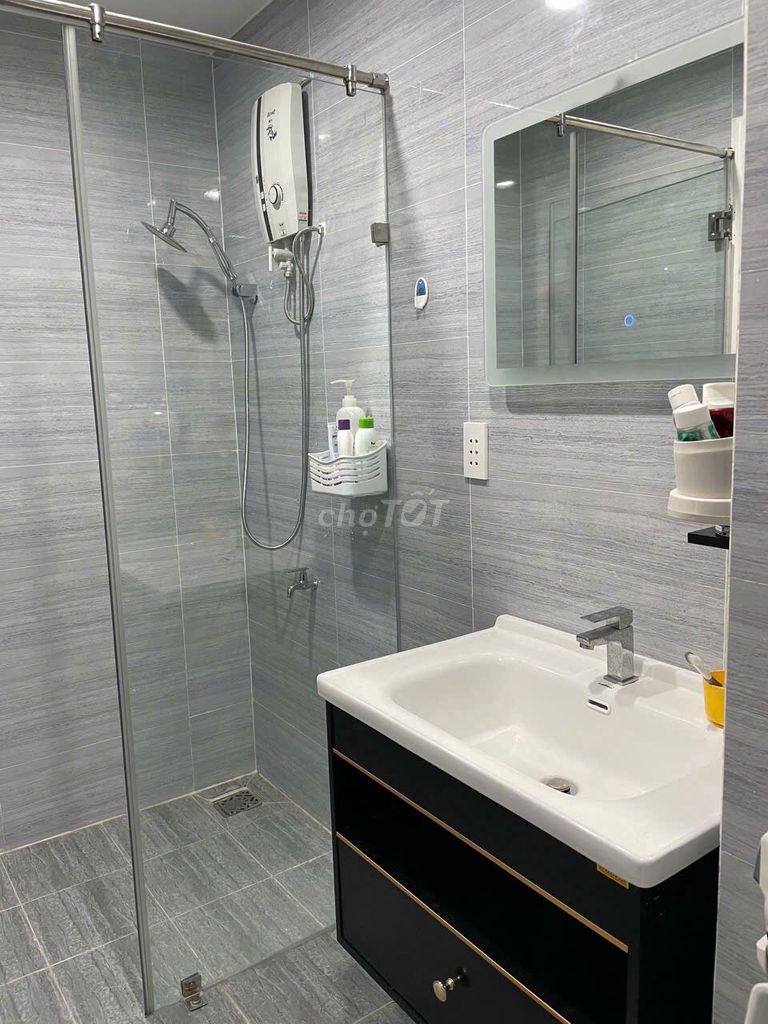 Cho thuê chung cư Sacomreal 85m2, 2 phòng ngủ