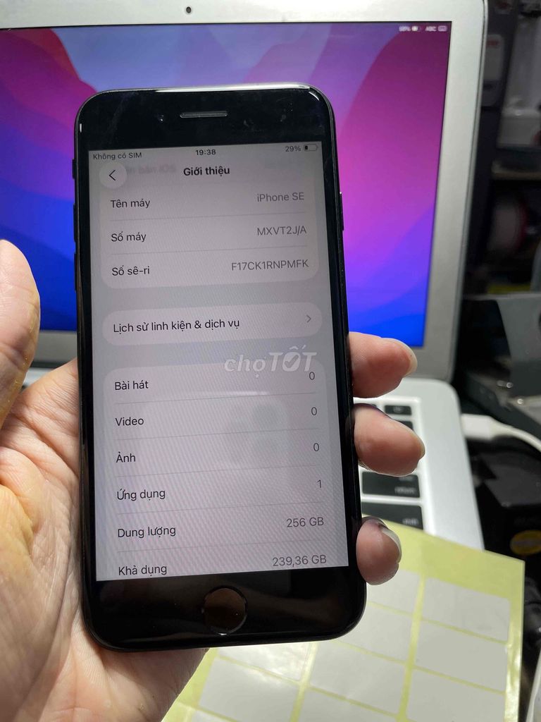 iPhone SE 2020 256GB Đen zin áp. Mua bán Điện thoại tại Quận Tân Bình Tp Hồ Chí Minh được đăng bởi Trần Gia Hưng hình 1