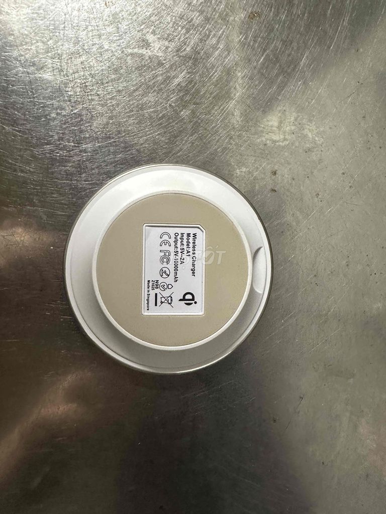 Đế sạc không dây Apple Wireless Charger. Mua bán Phụ kiện (Màn hình, Chuột...) tại Huyện Phong Điền Cần Thơ được đăng bởi Nguyễn Thanh Huy hình 1