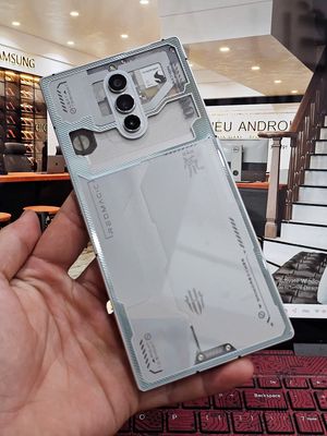 Nubia Red Magic 8 Pro(12-256Gb)Nứt kính màn,Sliver. Mua bán Điện thoại tại Quận Đống Đa Hà Nội được đăng bởi Hiếu Android Shop