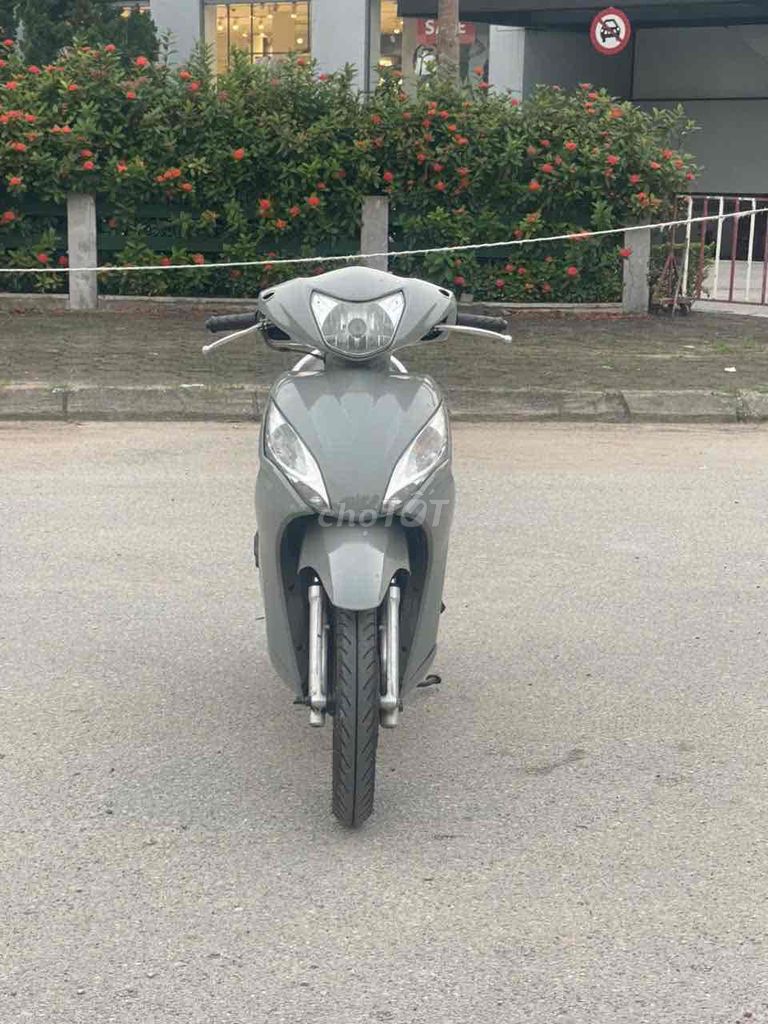Honda Vision, серый