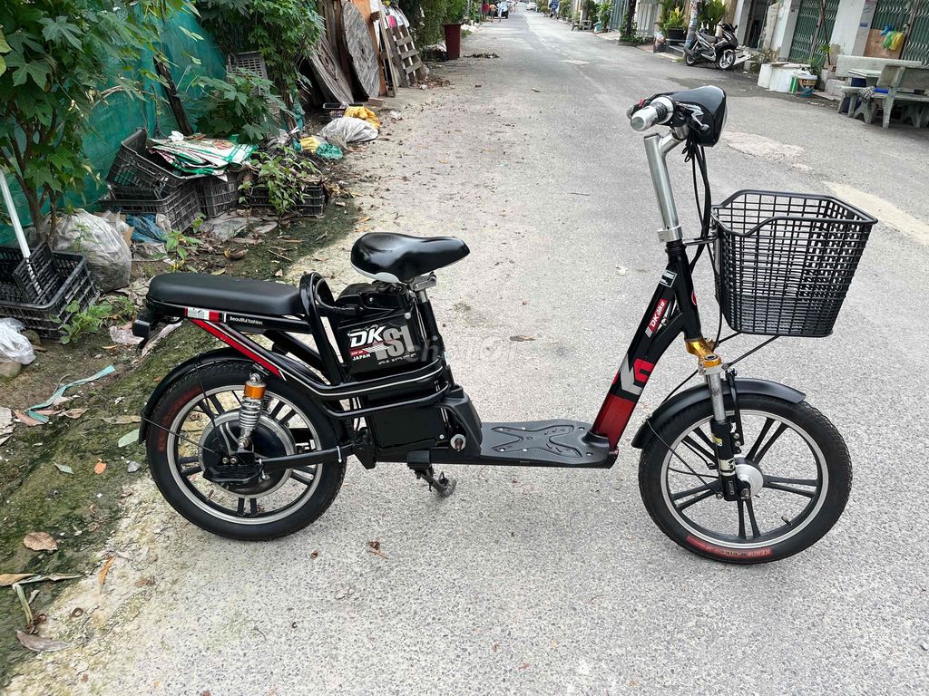 Gấp gấp cần bán xe đạp điện DKbike