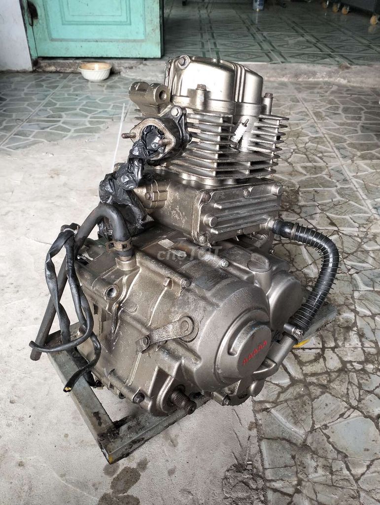 Động cơ Loncin 200cc Bạc. Mua bán Phụ tùng xe tại Huyện Đức Hòa Long An được đăng bởi Nguyễn Quốc hình 4