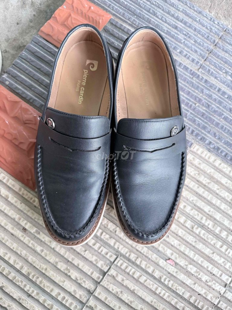 Giày lười nam Pierre Cardin da đen size 40. Mua bán Giày dép tại Thành phố Tân An Long An được đăng bởi Min Lữ hình 1