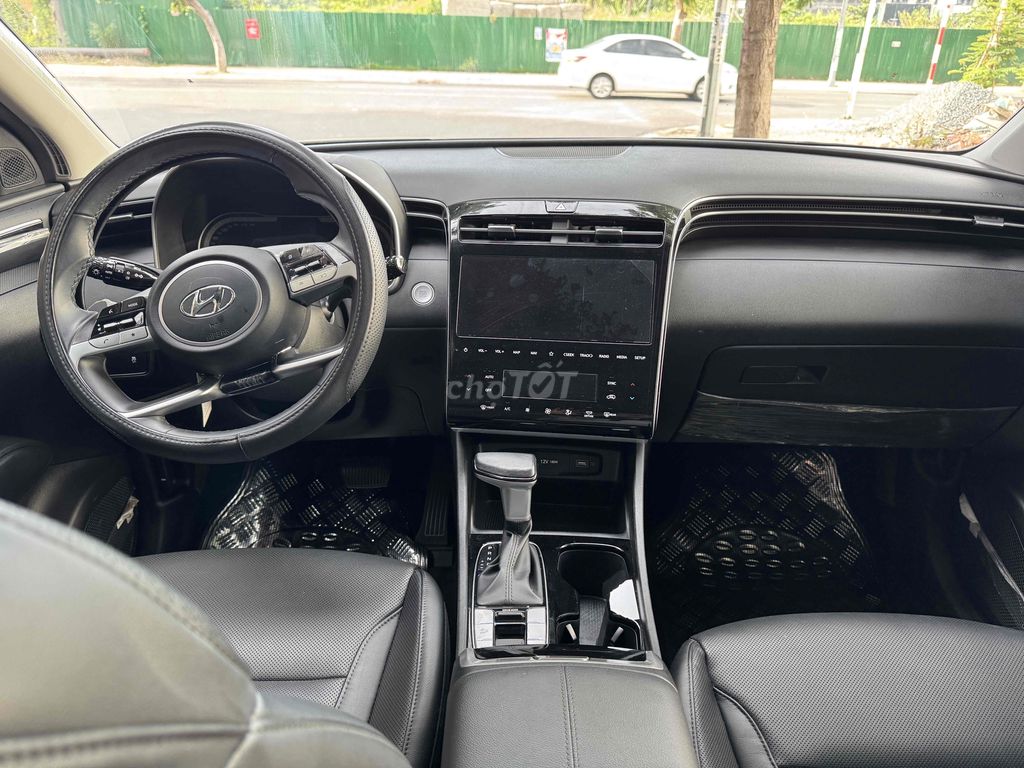Hyundai Tucson 2023 2.0 AT Tiêu chuẩn - 24635 km. Mua bán Ô tô tại Thành phố Nha Trang Khánh Hòa được đăng bởi Anh Hải hình 7