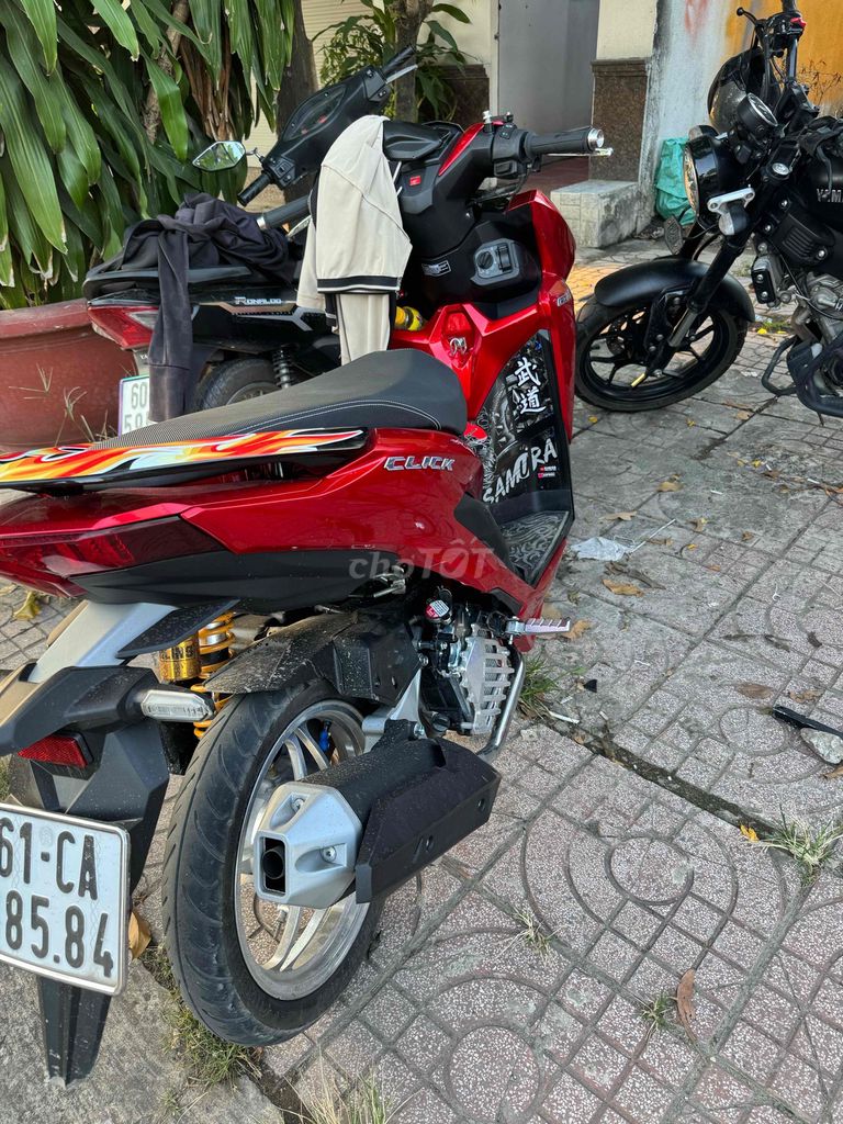 Honda Vario 150 Đỏ Tự động. Mua bán Xe máy tại Thành phố Biên Hòa Đồng Nai được đăng bởi Akaksk Kalal hình 3