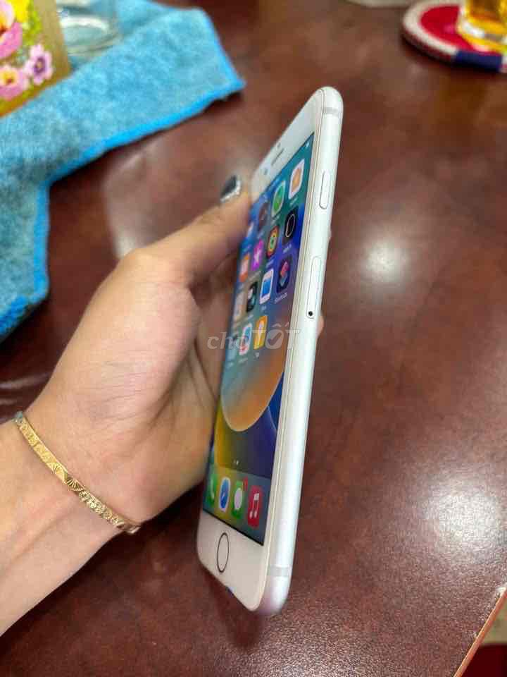 Apple iPhone 8 64GB Trắng Đã sử dụng. Mua bán Điện thoại tại Quận 10 Tp Hồ Chí Minh được đăng bởi Chí Thành hình 1