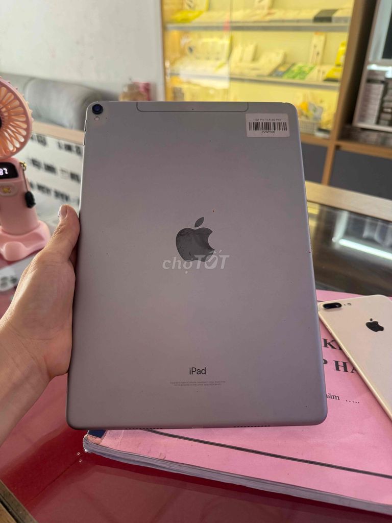 Apple iPad Pro 10.5 64GB Xám wifi. Mua bán Máy tính bảng tại Quận Liên Chiểu Đà Nẵng được đăng bởi nguyễn thị hiếu hình 1