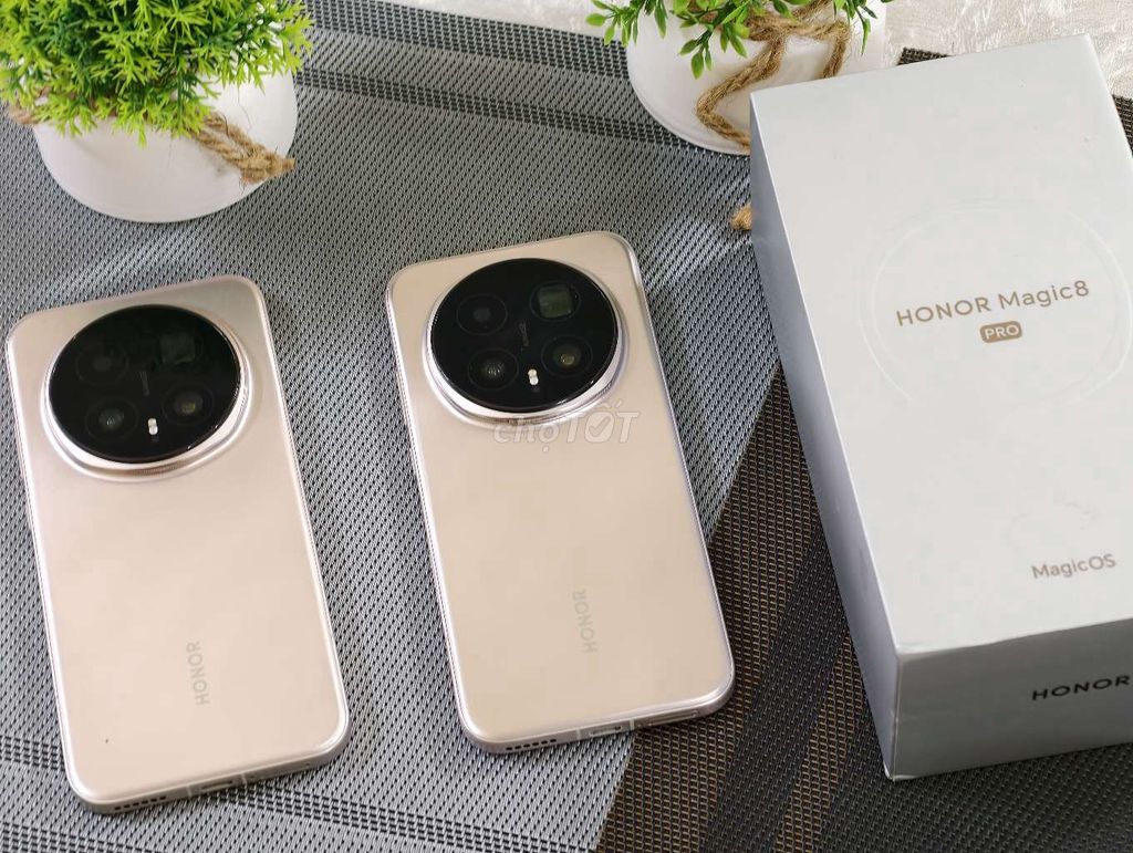 Honor Magic 8 Pro 16.512GB Vàng. Mua bán Điện thoại tại Quận Cẩm Lệ Đà Nẵng được đăng bởi Khoa Tàu hình 1