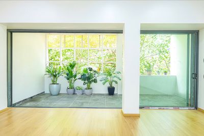 Bán nhà trung tâm Quận 1: Hẻm 4m, 157m² (2PN, 3WC) + nhà riêng 16m². Mua bán căn hộ/chung cư tại Quận 1 Tp Hồ Chí Minh được đăng bởi Lê Văn Chiến