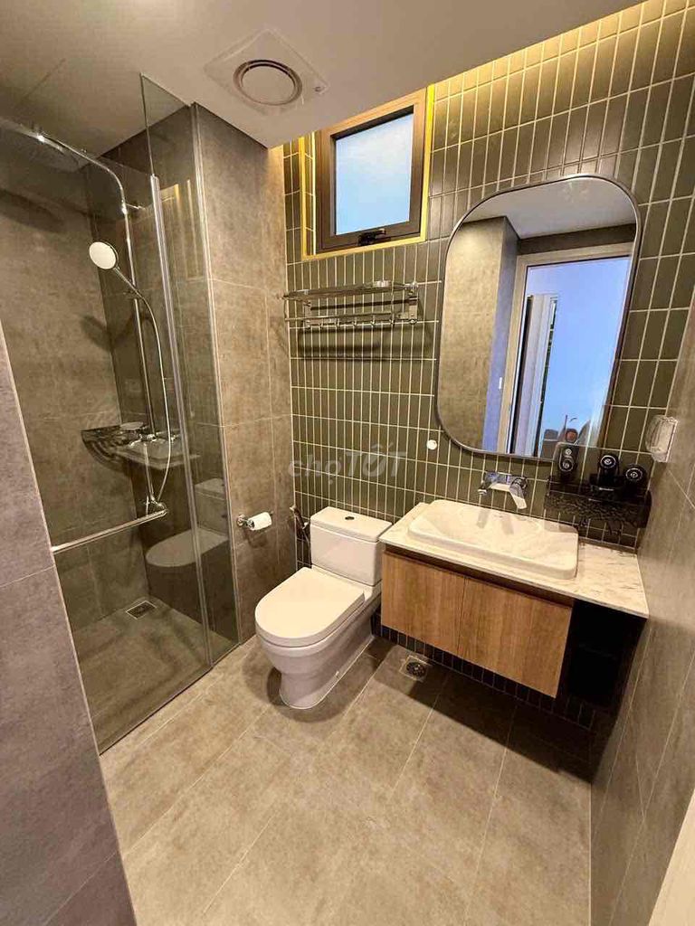 High-floor 2-bedroom apartment in SAM Tower — photo 9