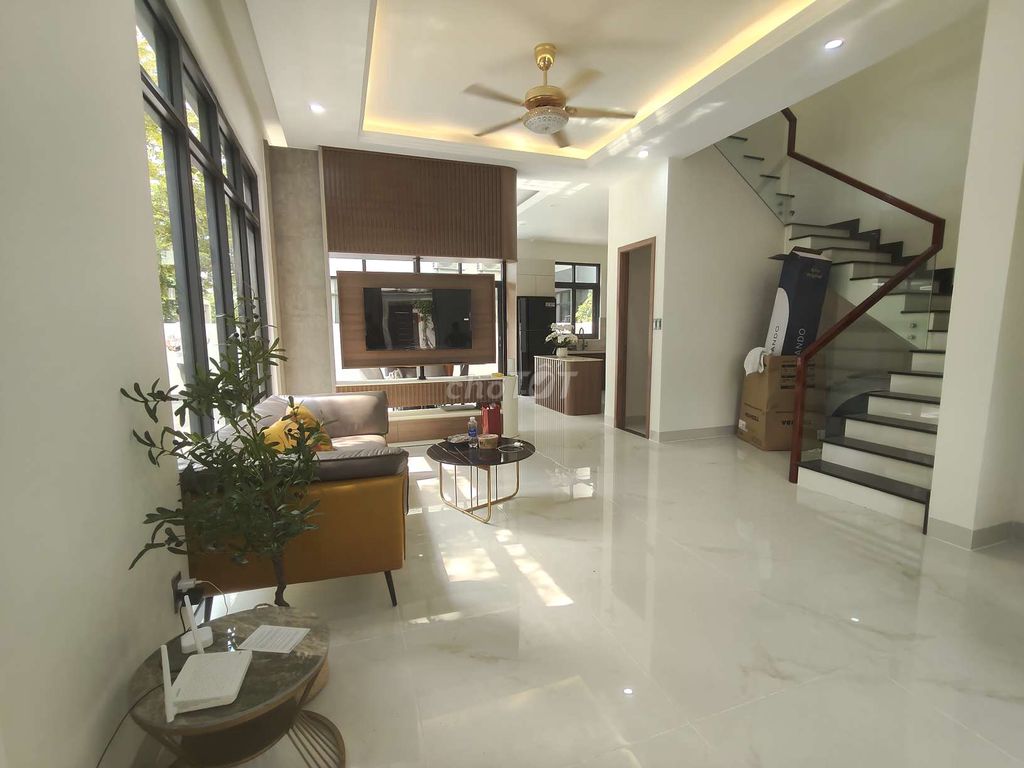 Nhà biệt thự Midori Park 5 phòng ngủ