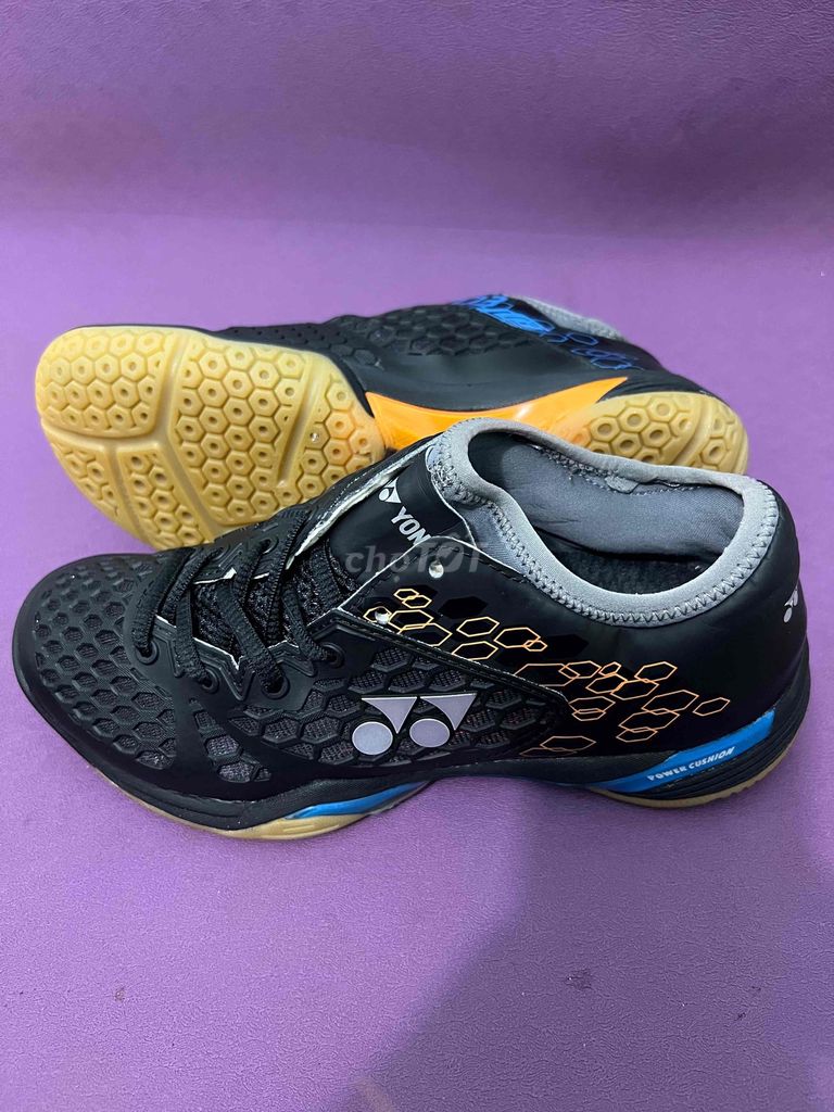 GIÀY CẦU LÔNG YONEX CHÍNH HÃNG.