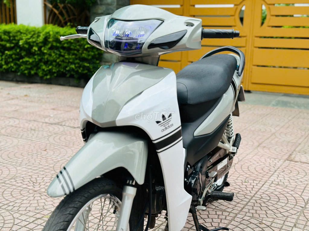 HONDA WAVE A 110 TRẮNG ĐỜI MỚI 2023