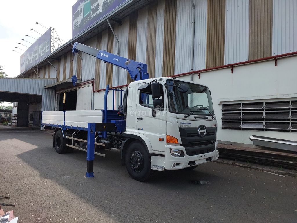 Xe tải cẩu HINO  FGJP 7 tấn cần 5 tấn 3 có sẵn. Mua bán Xe tải, xe ben tại Quận Bình Tân Tp Hồ Chí Minh được đăng bởi Ngân Hino Trường Long hình 1