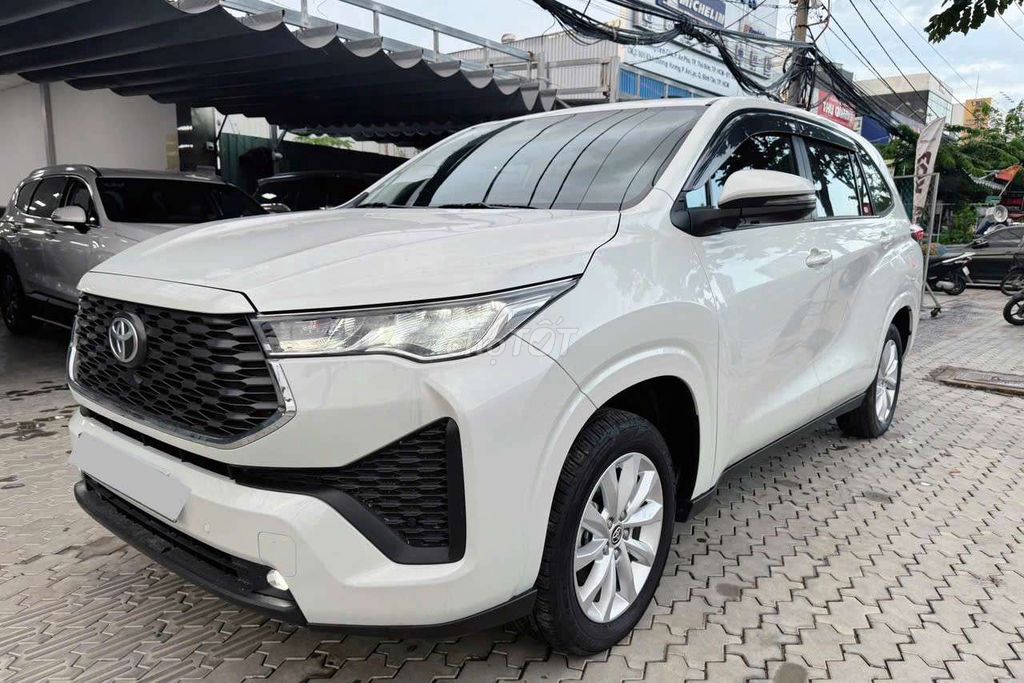 TOYOTA INNOVA CROSS 2.0AT - 26000 km. Mua bán Ô tô tại Thành phố Thủ Đức Tp Hồ Chí Minh được đăng bởi Ms Hiệp  hình 2