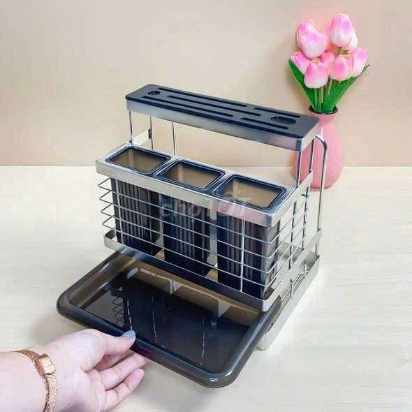 Kệ dao thớt Inox 304 Nhựa Bạc Đen. Mua bán Dụng cụ nhà bếp tại Quận Bình Tân Tp Hồ Chí Minh được đăng bởi Thanh hình 1