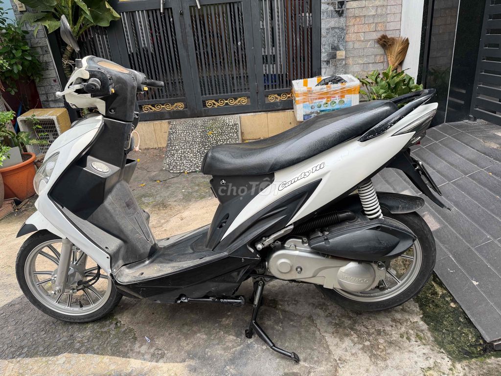 Скутер Kymco Candy 50cc 2020 белый, с документами Хошимина