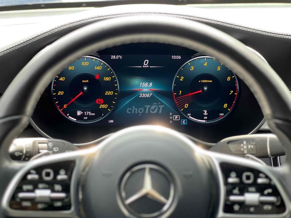 Mercedes GLC300 4Matic 2021 Siu Lướt 33000 km. Mua bán Ô tô tại Quận Bình Tân Tp Hồ Chí Minh được đăng bởi Hoàng Thọ hình 14