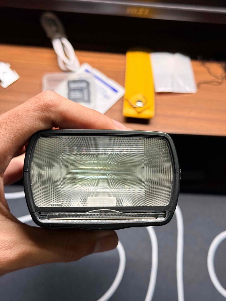 Đèn flash Godox V860II Canon Đen. Mua bán Máy ảnh, Máy quay tại Huyện Tiểu Cần Trà Vinh được đăng bởi Nguyên Lê hình 1