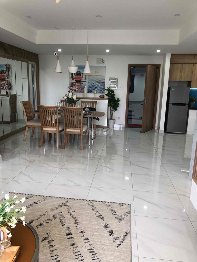 CH 2pn2wc CAO CẤP 85m, giá chỉ 27 triệu/m, Giáp quận 1, SHR LÂU DÀI