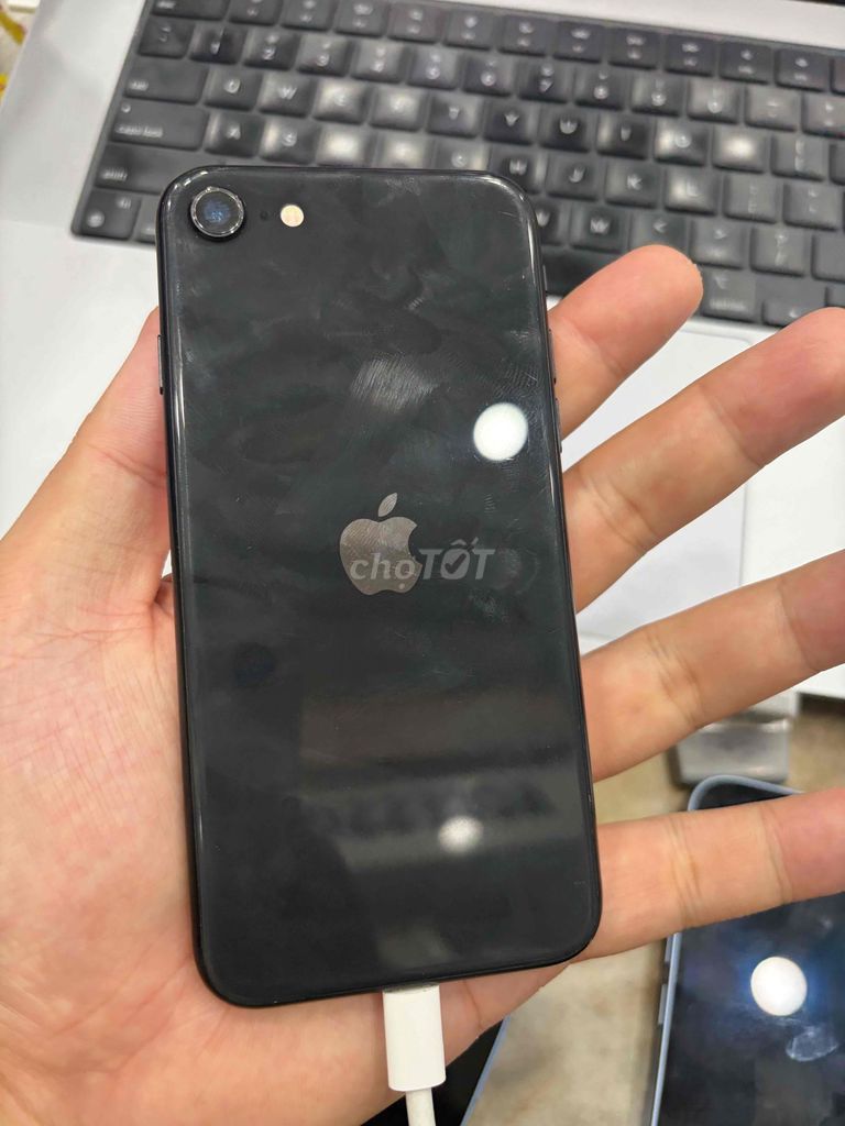 Apple iPhone SE 64GB Đen VN/A. Mua bán Điện thoại tại Huyện Thanh Trì Hà Nội được đăng bởi Đoàn Xuân Tùng hình 1