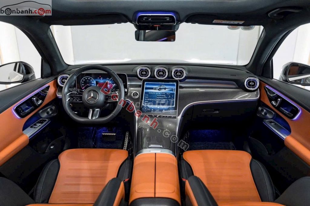 Mercedes Benz GLC 300 4Matic 2023 - 2 Tỷ 399 Triệu. Mua bán Ô tô tại Quận 7 Tp Hồ Chí Minh được đăng bởi Nguyễn Xuân Phúc hình 9