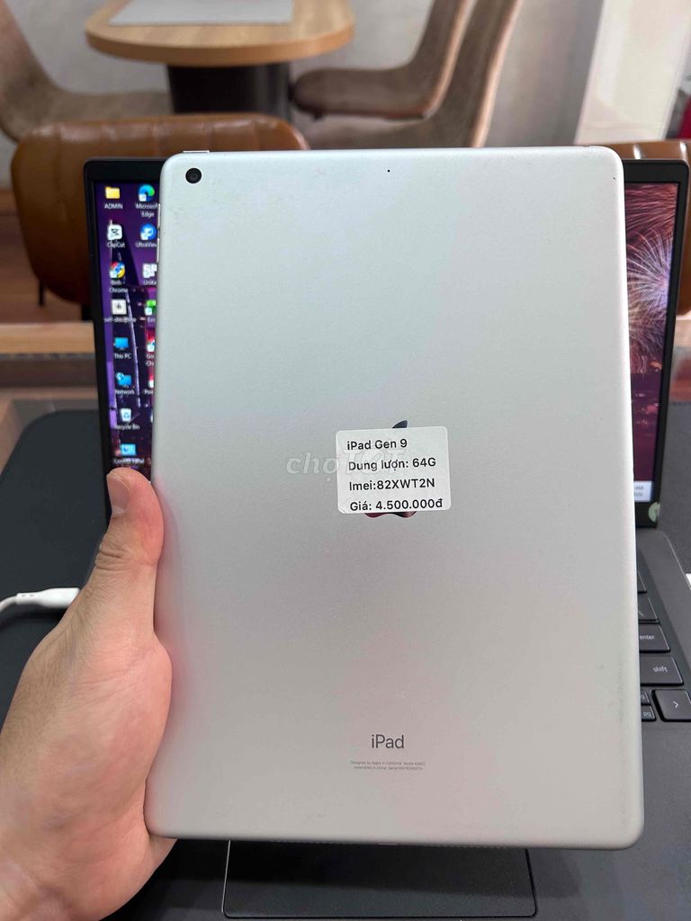 iPad Gen 9 64GB Bạc giá tốt full chức năng. Mua bán Máy tính bảng tại Thành phố Buôn Ma Thuột Đắk Lắk được đăng bởi Nguyễn Hoàng hình 1