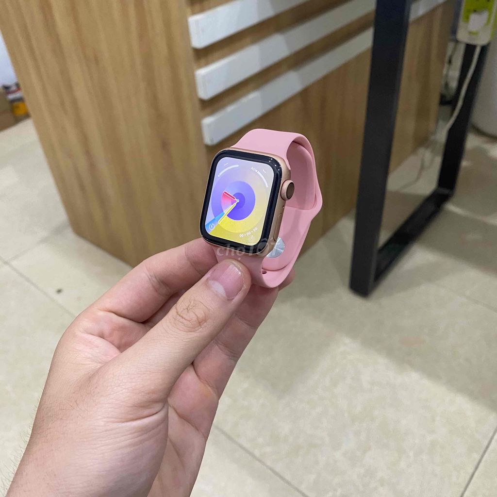 Sr4 40mm Hồng gold. Mua bán Thiết bị đeo thông minh tại Quận Thanh Xuân Hà Nội được đăng bởi Bùi Lâm Hoàng  hình 1