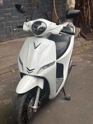 Xe máy điện VinFast Feliz S 2024 Trắng