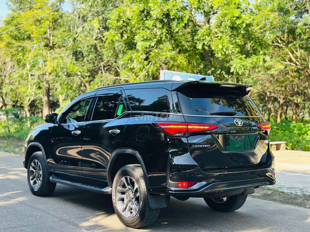 Fortuner Legender 2.4 AT 4x2 2022 - 55000km. Mua bán Ô tô tại Thành phố Dĩ An Bình Dương được đăng bởi Siêu Thị Ô Tô Bình Dương  hình 7
