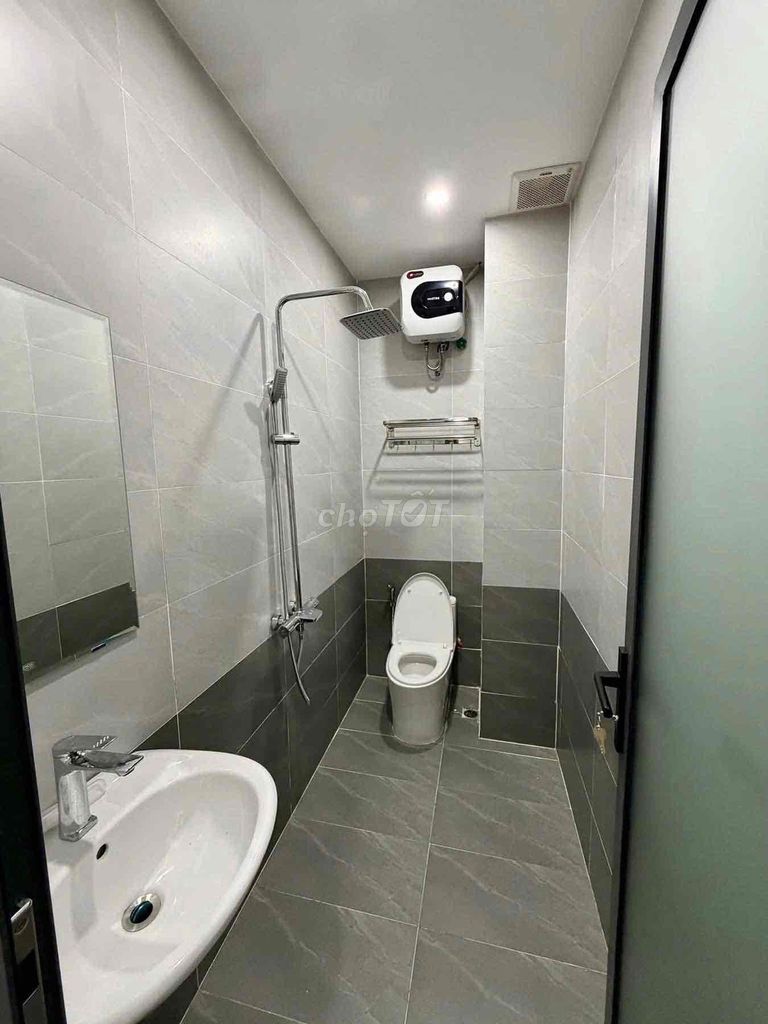Furnished 3-storey house off Nguyễn Công Hãng — photo 3