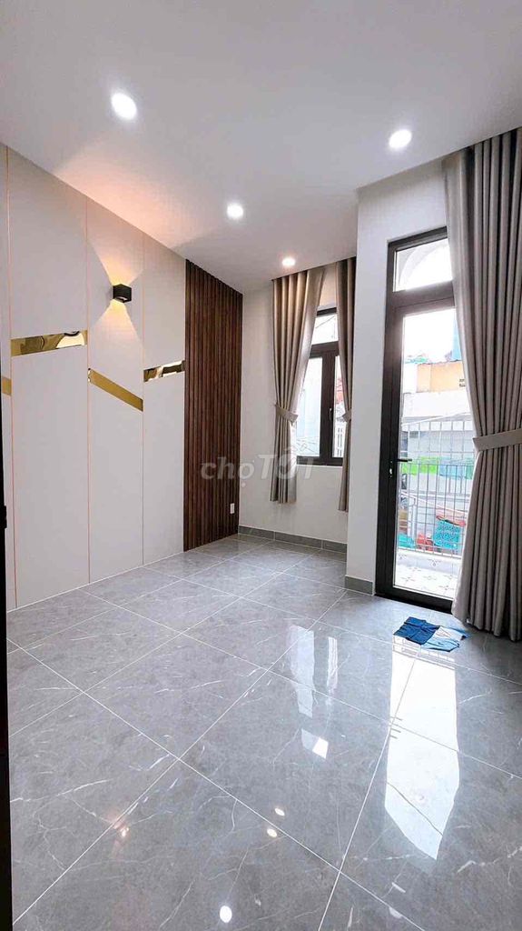 NHÀ ĐẸP 4 TẤM XỊN XÒ QUẬN 4 Hẻm 171 Tôn Đản, Phường 15, Quận 4, Tp Hồ Chí Minh Quận 4 Tp Hồ Chí Minh