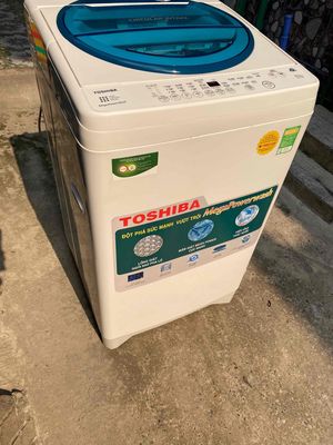 Máy giặt Toshiba 8,2kg mới 99%
