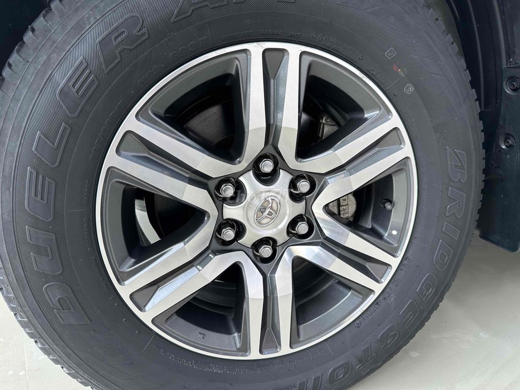 Toyota Fortuner 2.4G MT 2017 - 66.000km 1 đời chủ. Mua bán Ô tô tại Quận Bình Tân Tp Hồ Chí Minh được đăng bởi Hai Tran Auto hình 19