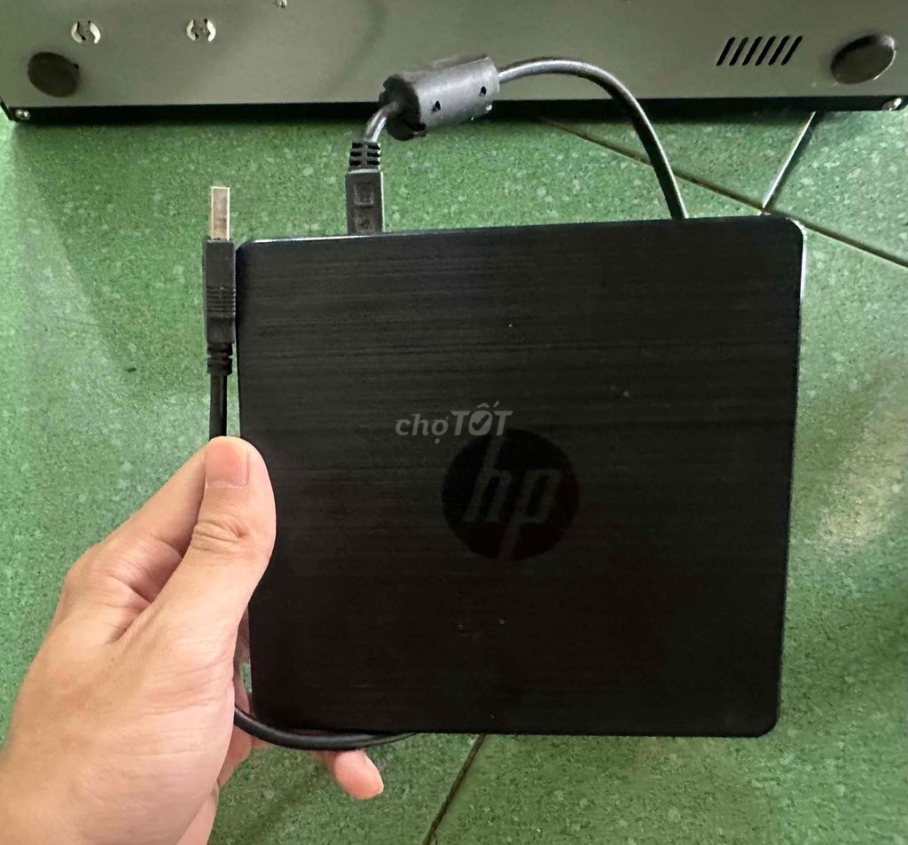 Ổ đĩa DVD gắn ngoài HP GP70N Đen. Mua bán Phụ kiện (Màn hình, Chuột...) tại Huyện Xuân Lộc Đồng Nai được đăng bởi Kiet Tuan hình 1