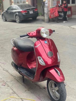 Piaggio Vespa LX 125 Đỏ zin chính chủ
