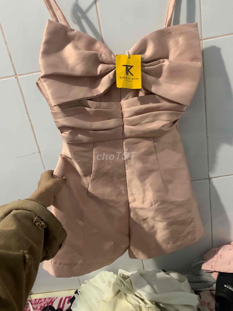 Em Pass ạa còn New ở ngoài đẹp hơn trog hình nhìu. Mua bán Quần áo tại Huyện Vĩnh Cửu Đồng Nai được đăng bởi Quỳnh Rin  hình 1
