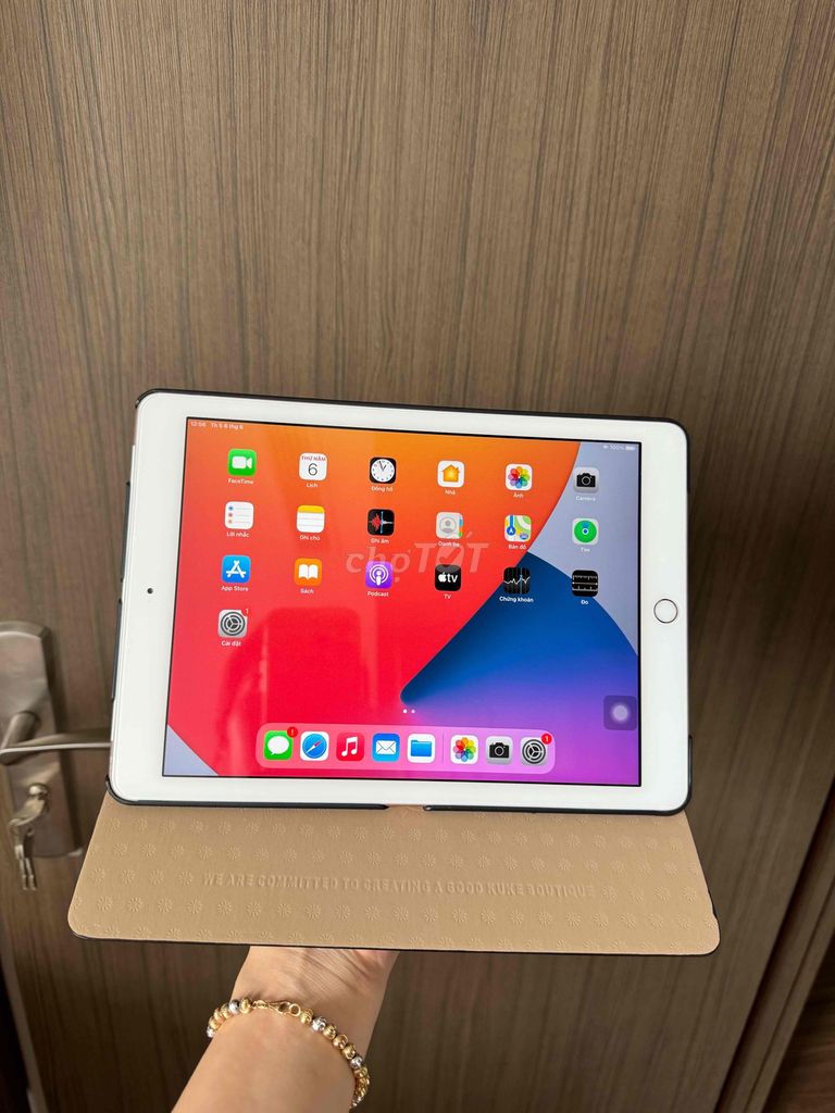 ipad gen 6 32gb bản có sim 4G và wifi nguyên zin