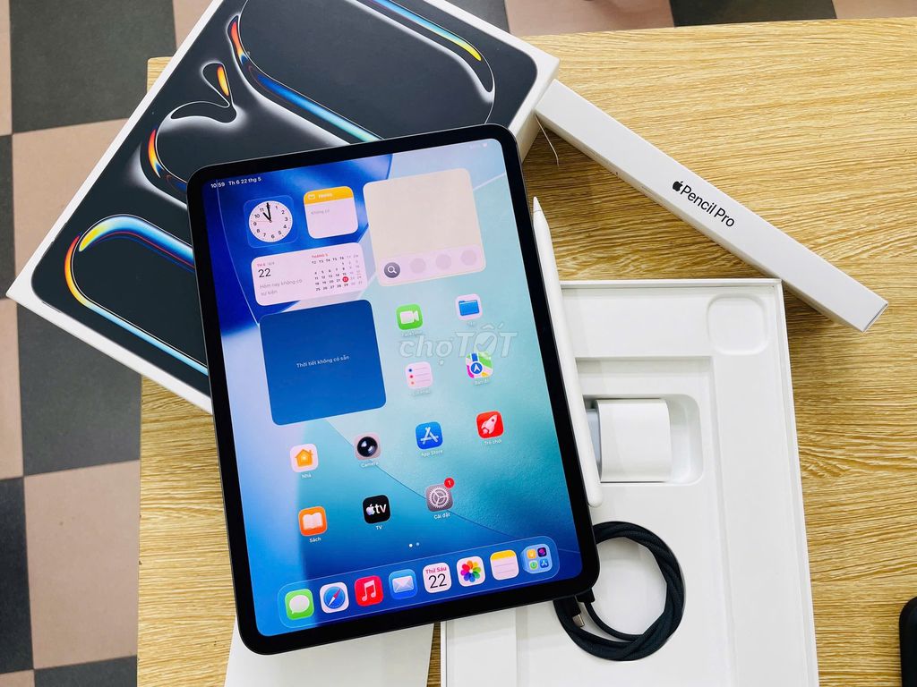 Apple iPad Pro M5 11 inch 256GB PIN 100% SẠC 6 LAN. Mua bán Máy tính bảng tại Quận Đống Đa Hà Nội được đăng bởi NHẬT LỆ CAMERA hình 1