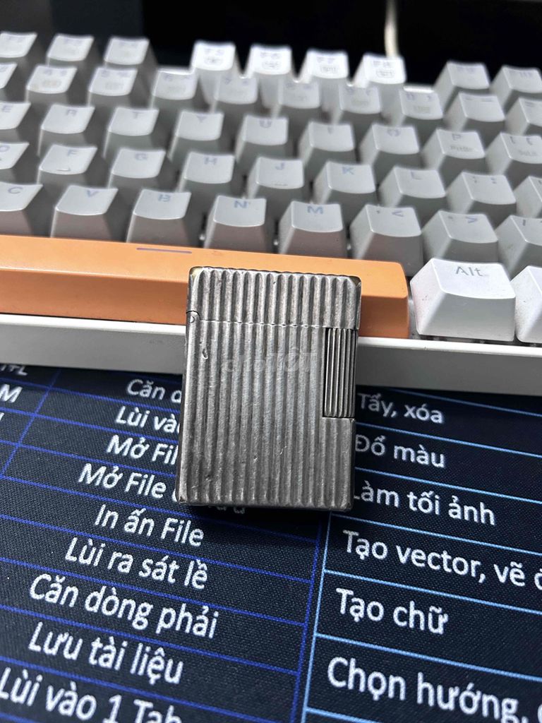 Bật lửa Dupont Kim loại Bạc Cổ điển. Mua bán Đồ sưu tầm, đồ cổ tại Thành phố Sa Đéc Đồng Tháp được đăng bởi Tên chưa cung cấp hình 1