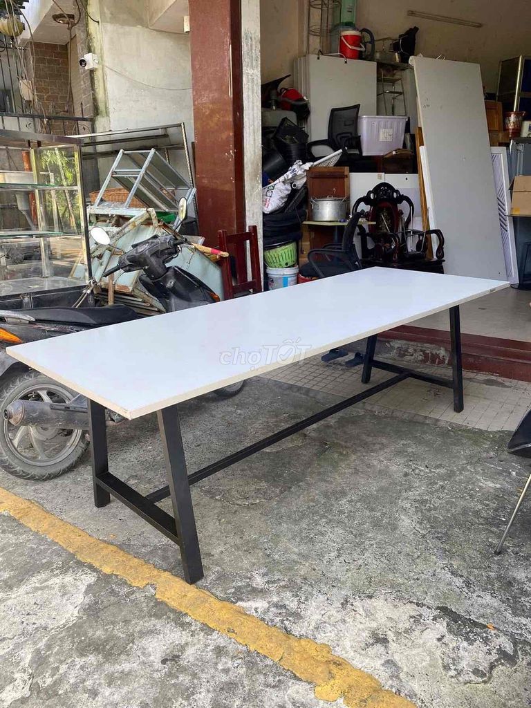 Bàn làm việc nhóm chân sắt 2m4x90cm. Mua bán Đồ dùng văn phòng tại Huyện Hóc Môn Tp Hồ Chí Minh được đăng bởi Nội Thất Minh Đăng hình 1