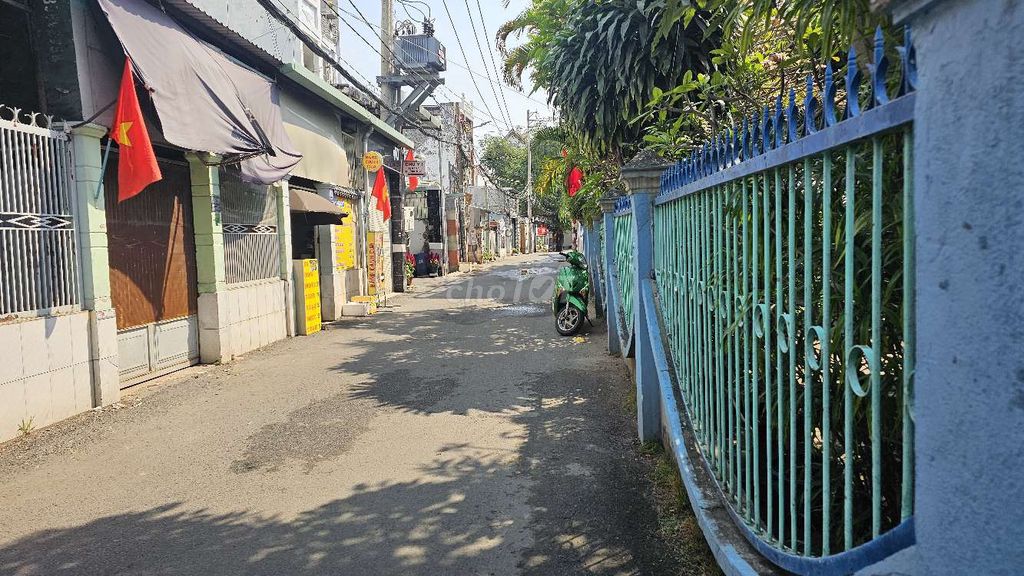 Đất nhìn sang khu liên hợp thể dục thể thao - Diện tích 76,2 m2